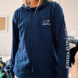 Vineyard vines hoodie